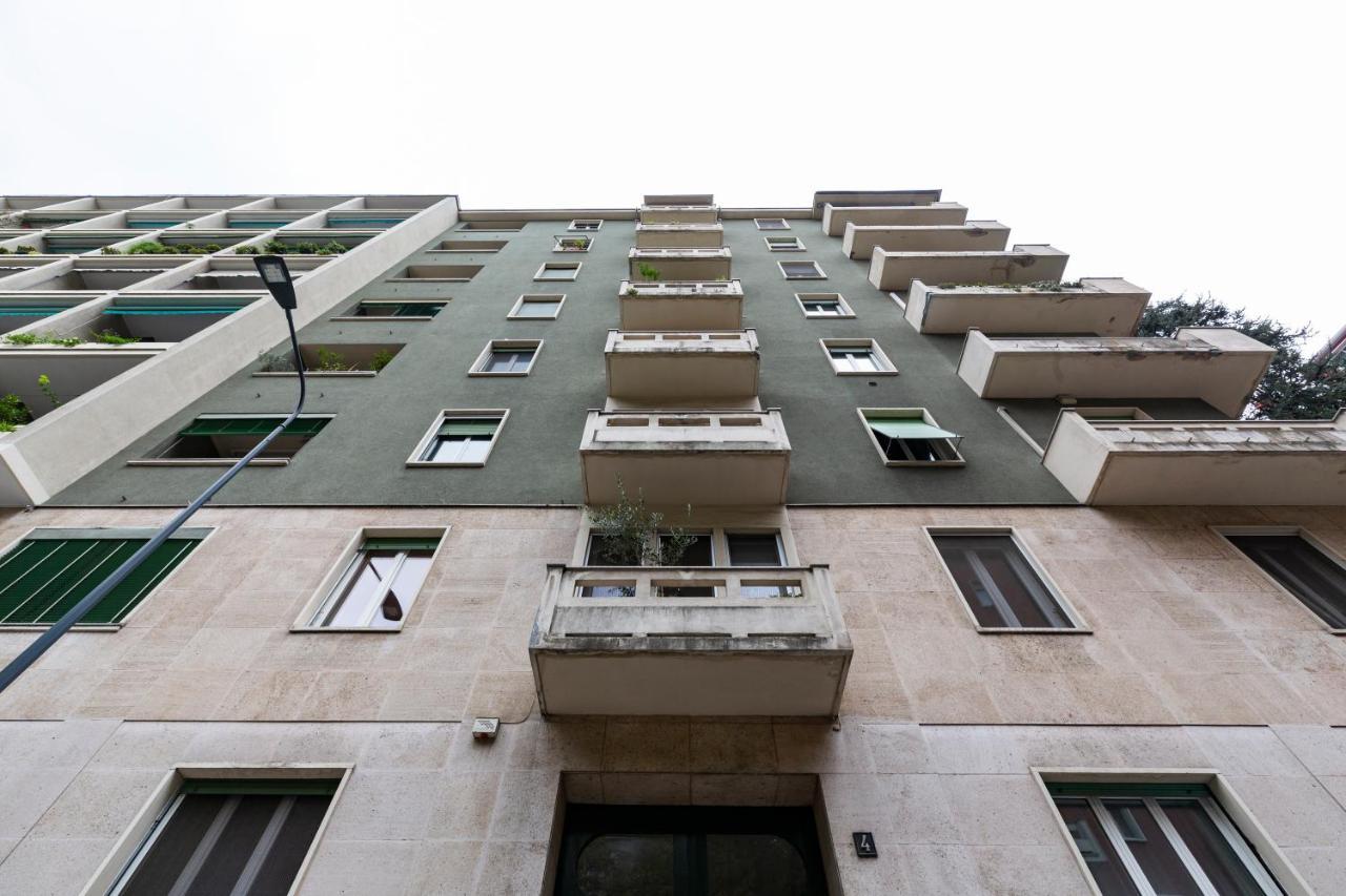 Living Isola Apartment Milan Exterior photo